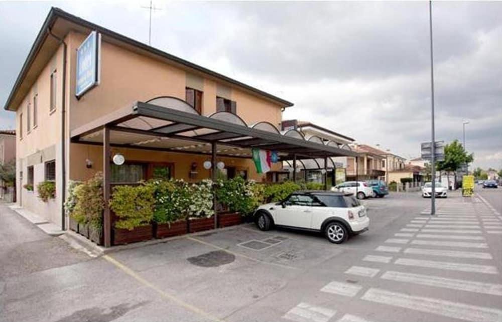 Locanda Da Renzo Treviso Ngoại thất bức ảnh